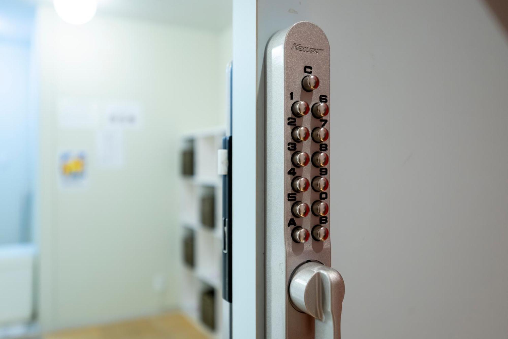 Hotel 1-2-3 Такасакі Екстер'єр фото