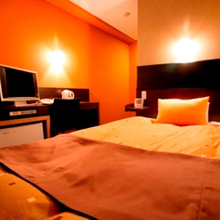 Hotel 1-2-3 Такасакі Номер фото